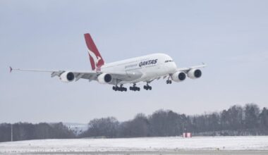 Qantas pilots to consider strike as long-awaited Project Sunrise aircraft about to arrive