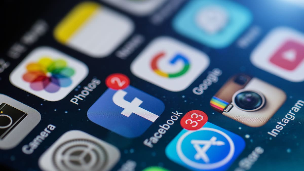 Judge declines reparation after worker steals 88 iPhones and a laptop