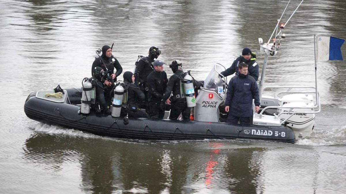 Wellington Harbour death: Body found after waterfront search