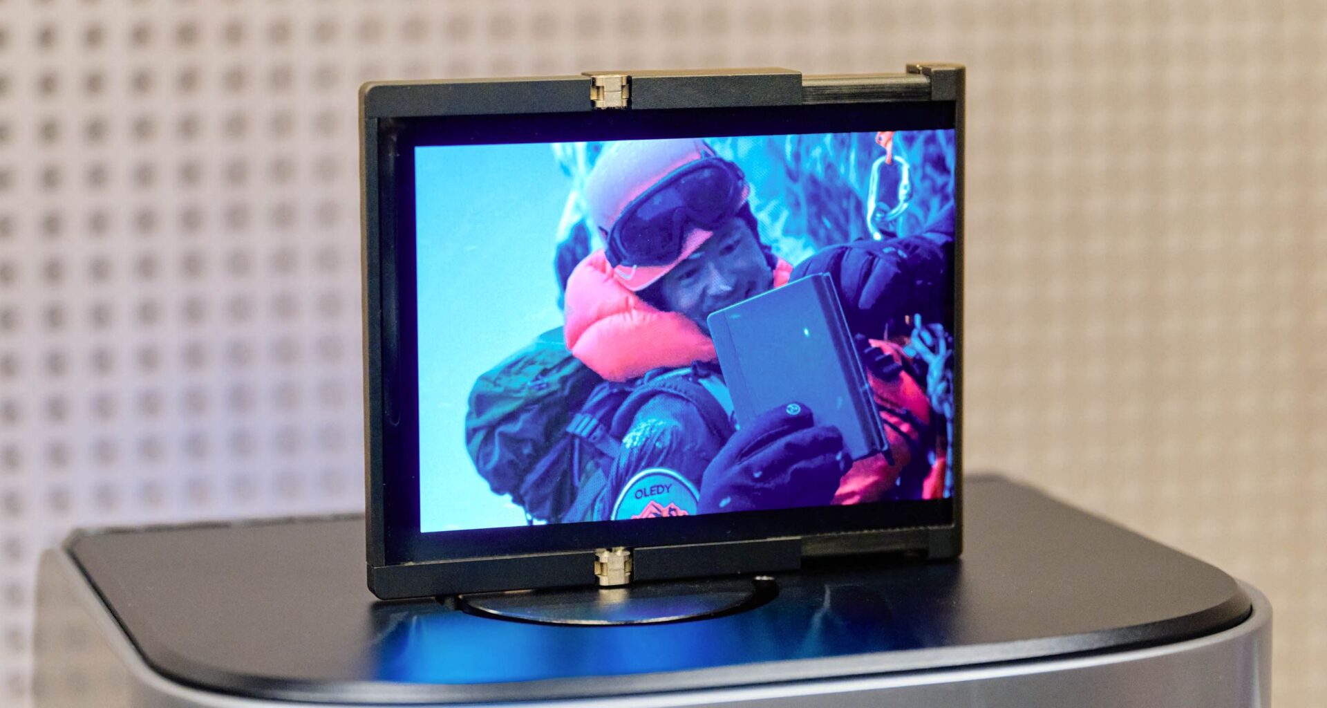 I just saw the future of phones inside Samsung Display with 2 jaw-dropping ‘slidable’ concepts