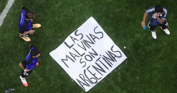 UK urges FIFA to investigate Argentina over Falklands banner at World Cup