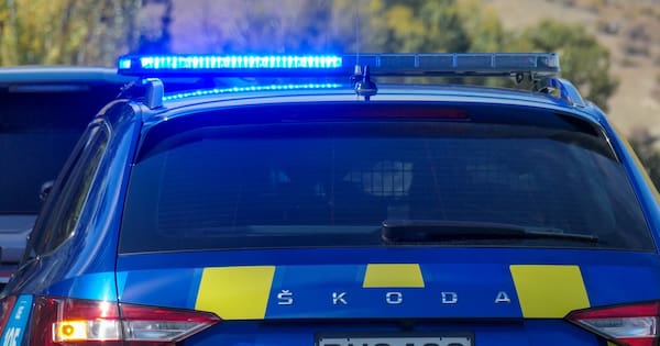 Officer convicted after chasing dirt bike at 144km/h, crashing into cars