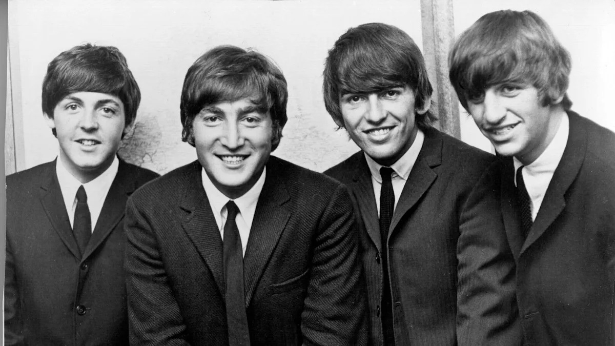 : Beatles legend, 86, hasn't aged a day as fans can't believe his youthful appearance at birthday celebration