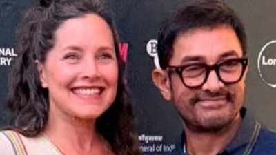 Aamir Khan reunites with 'Lagaan' co-star Rachel Shelley in London after 25 years- check post