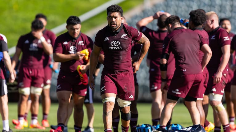 All Blacks captain Ardie Savea trains with the team.