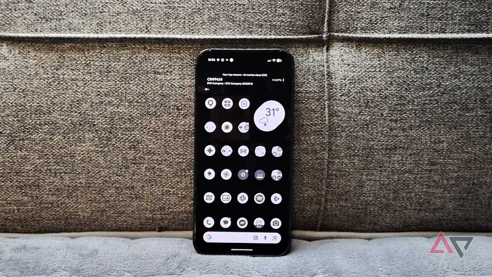 Black and white home screen theme on Pixel 9 Pro XL smartphone