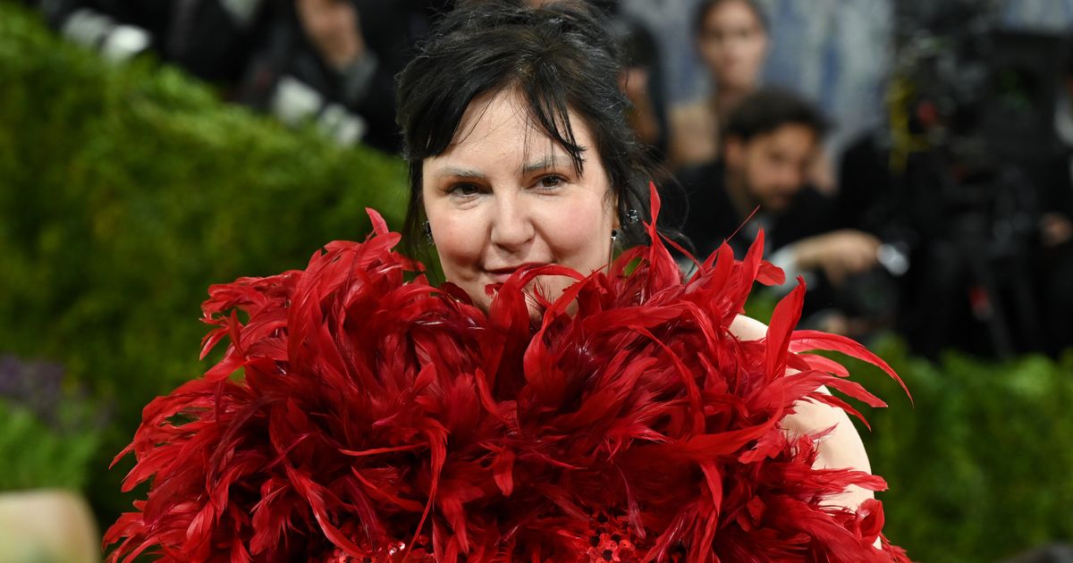 Lena Dunham Should Have Officiated Taylor Swift’s Wedding