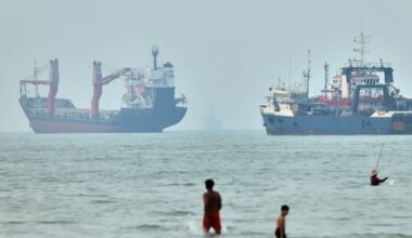 Missile alerts in Gulf countries after US launches airstrikes against Iran