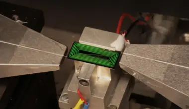 Physicists Finally Figured Out How to Fit an Ultrafast Pulsing Laser onto a Microscopic Computer Chip