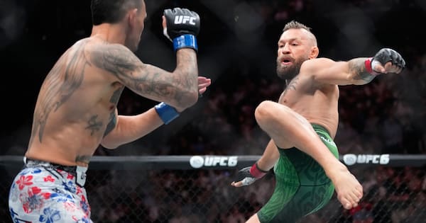 McGregor suffers early knee injury in UFC return, loses to Holloway
