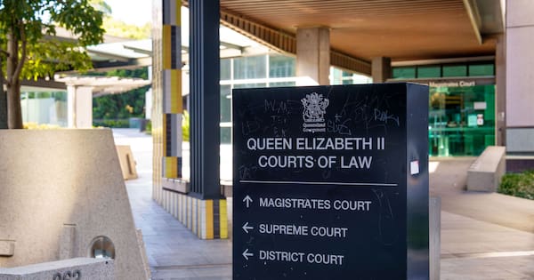 Teen who pulled knife on Australian police faces deportation to NZ