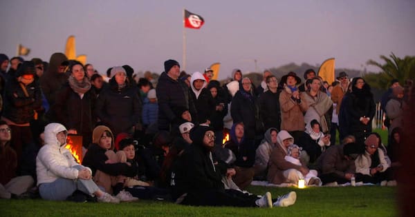 Kiwis gather to welcome Matariki with dawn ceremonies and reflection