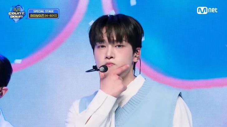 Actor Kang You-seok, playing Um Jae-il of the fictional boy band High Boys from the drama series 'Resident Playbook,' strikes an ending pose. Captured from Mnet K-pop's YouTube channel