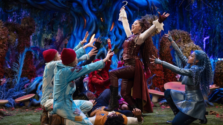 The Smee twins, Hazel, and Chloe in Descendants Wicked Wonderland