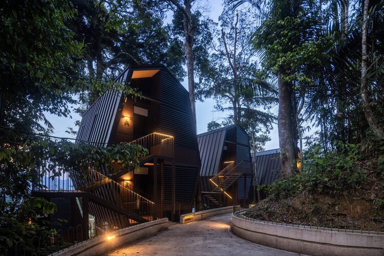 Designing for Deconstruction: A Path Toward Post-Waste Architecture - Image 11 of 15