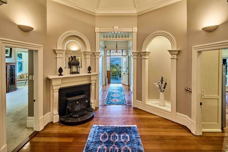 Glenwood estate at 287 Muritai Road, in Eastbourne, is on the market for the first time in 24 years. Photo / Supplied