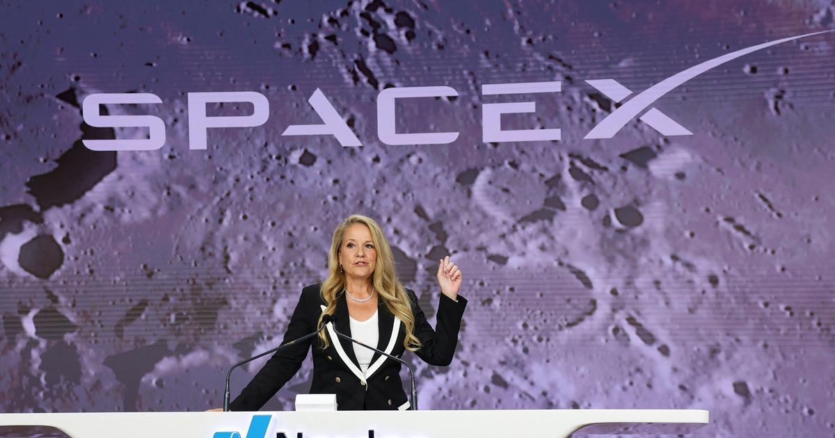 SpaceX No. 2 exec donates $320 million of stock to Trump Accounts