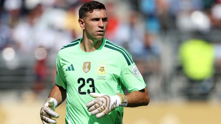 Emiliano Martinez #23 of Argentina looks on during the FIFA World Cup 2026 Final match between Spain and Argentina at New York New Jersey Stadium on July 19, 2026 in East Rutherford, New Jersey.