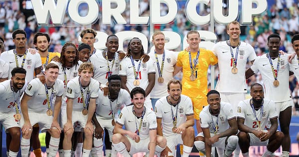 England take home World Cup bronze after wild 6-4 win over France