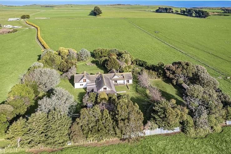 Kiwi entrepreneur Noel Turner, pictured with wife Christine, has sold Turner New Zealand Water Estate for <img.6m and is focusing on his new restaurant business in the US. Photo / Stuart Munro