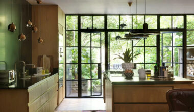 Designers Say These Kitchen Color Trends Are Defining 2026