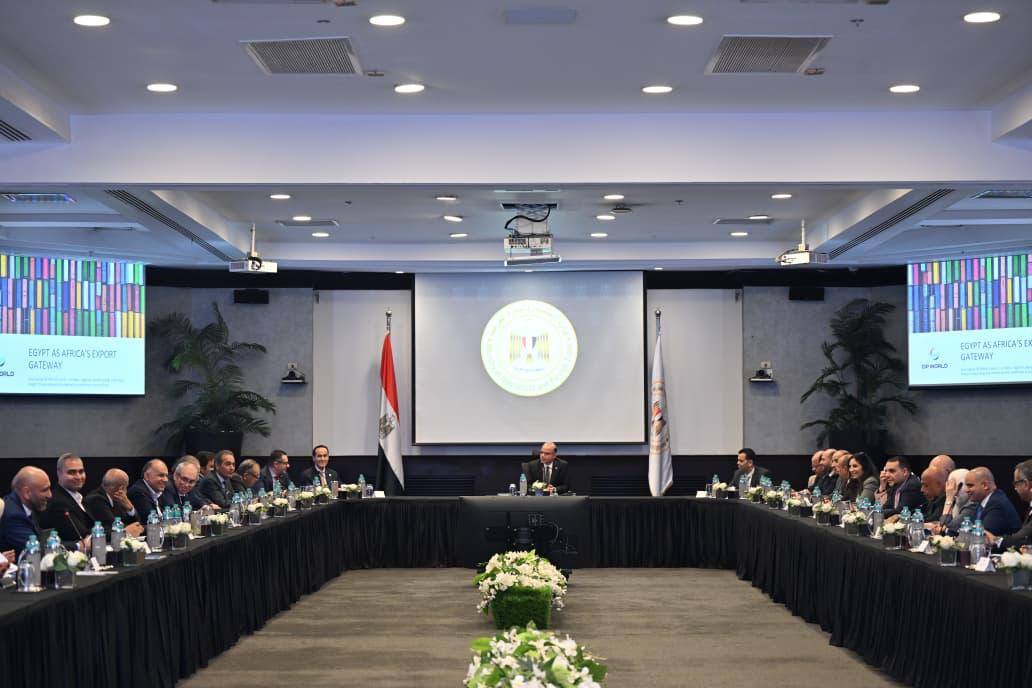 Egypt explores partnership with DP World to expand global reach of exports