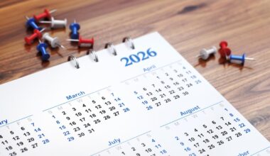 What is the 52-week money challenge for savers?