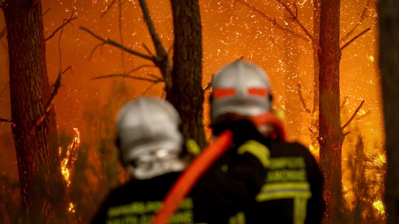 Live updates: France issues heat warnings in wildfire-hit areas, as at least 63,000 evacuated near Madrid