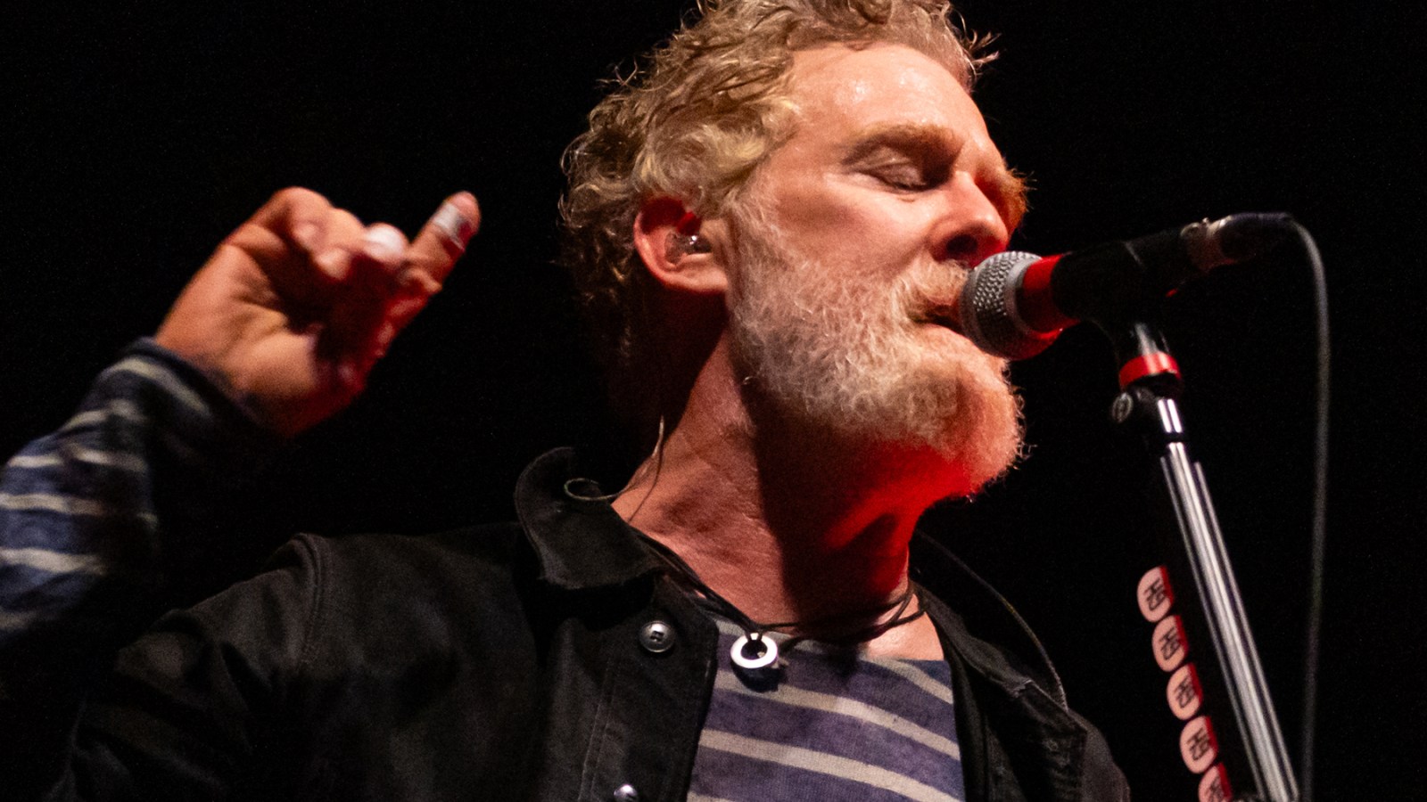 See Glen Hansard Sing Unreleased Song at Final Performance