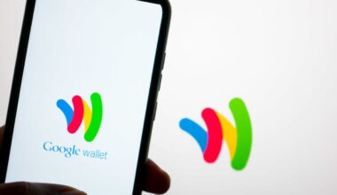 Google Wallet now lets you track flights from your lock screen