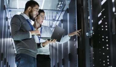 Super Micro Jumps 13% on Record $60B Order Backlog; Dell, HPE Rally on AI Server Read-Through