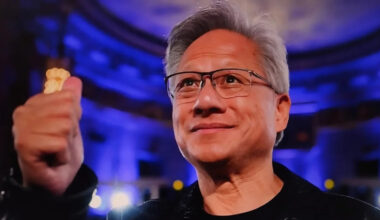 Nvidia CEO Jensen Huang Dismisses Vera Rubin Hardware Delay Report, Affirms 'Giant' Production Volumes