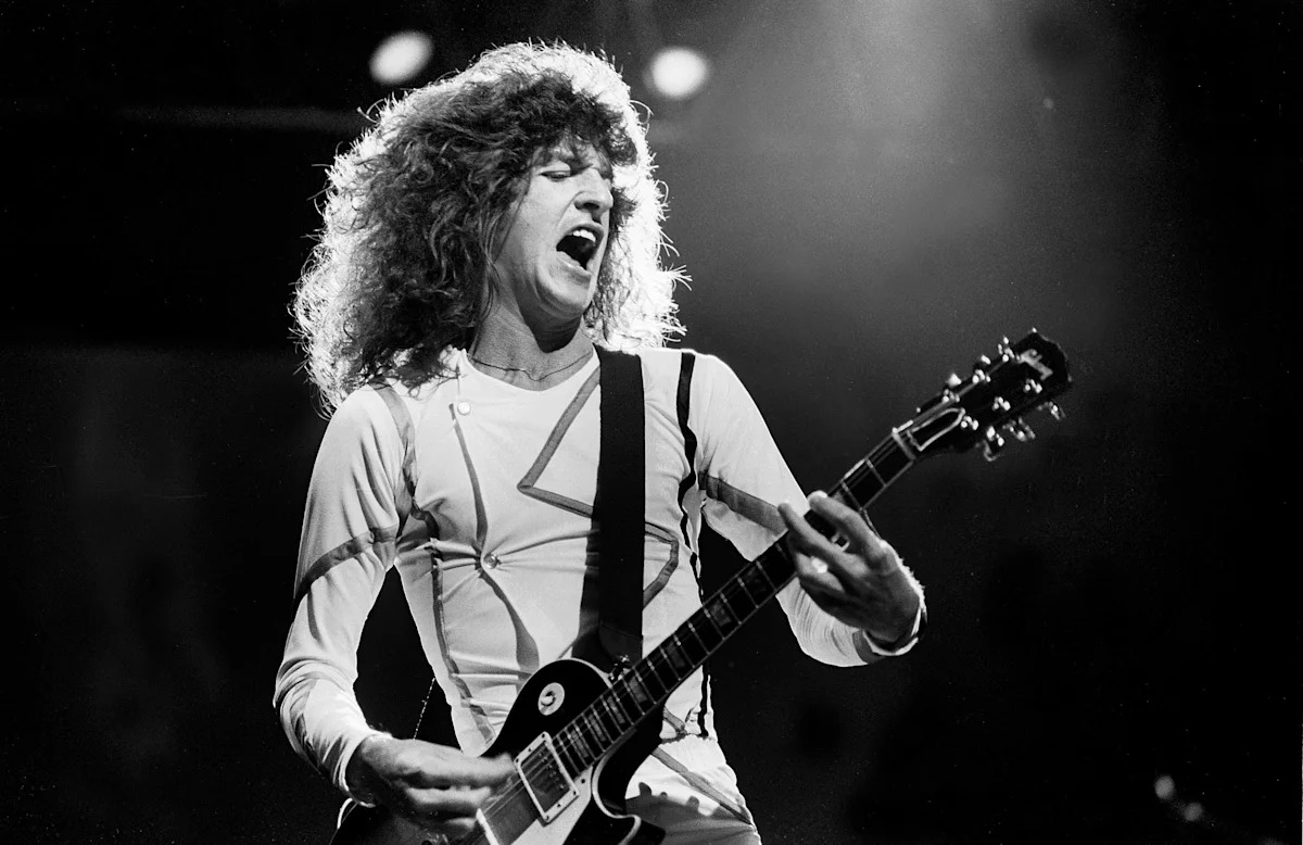 How an 18-Year-Old Kevin Cronin Wrote the Timeless Soft Rock Anthem 'Time for Me to Fly'