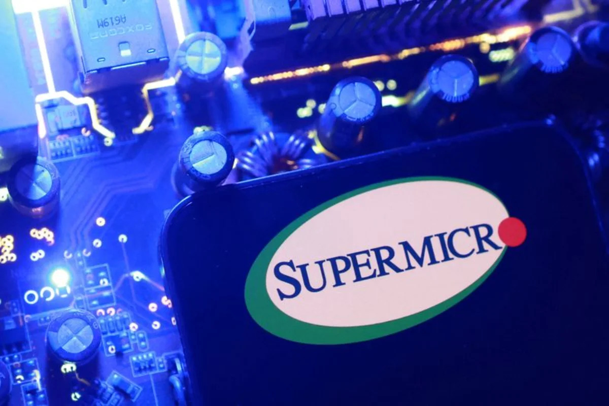 Super Micro says two Taiwan staff detained in probe involving its AI servers