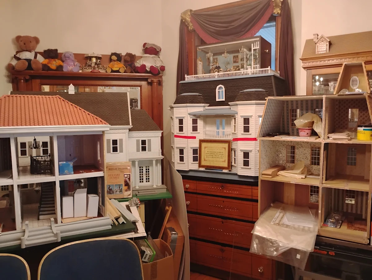 Miniatures make a comeback as young people seek to relieve stress