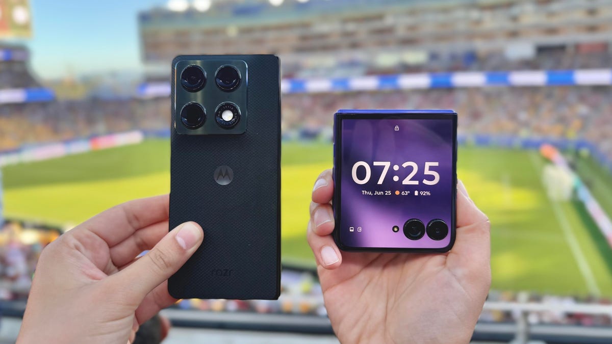 Motorola Razr Fold vs Razr Ultra 2026 World Cup