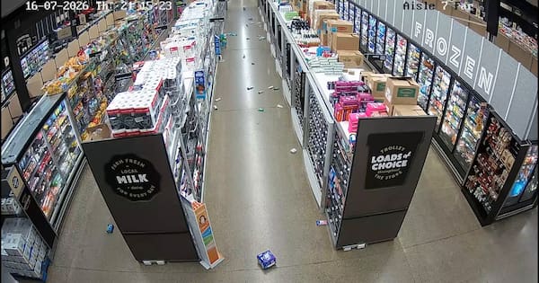 'Boom, everything started moving' - Te Anau resident on quake