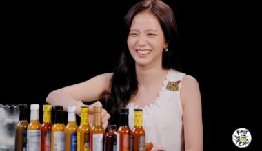 BLACKPINK's JISOO Talks New Solo Album & English Phrases on 'Hot Ones'