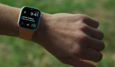 Why There's A Blue Border On Your Apple Watch — And How To Get Rid Of It
