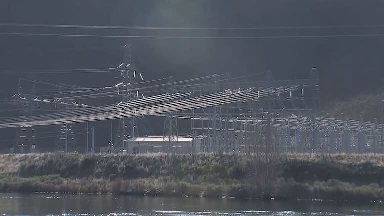 Power infrastructure at Lake Pukaki