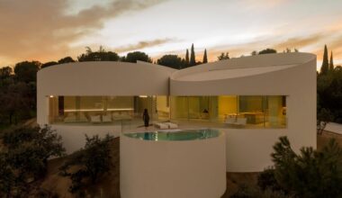 The Madrid House Built From 5 Interlocking Cylinders