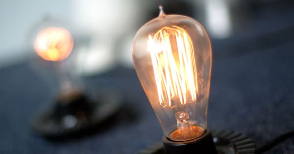 Power company Genesis wants to ban incandescent light bulbs