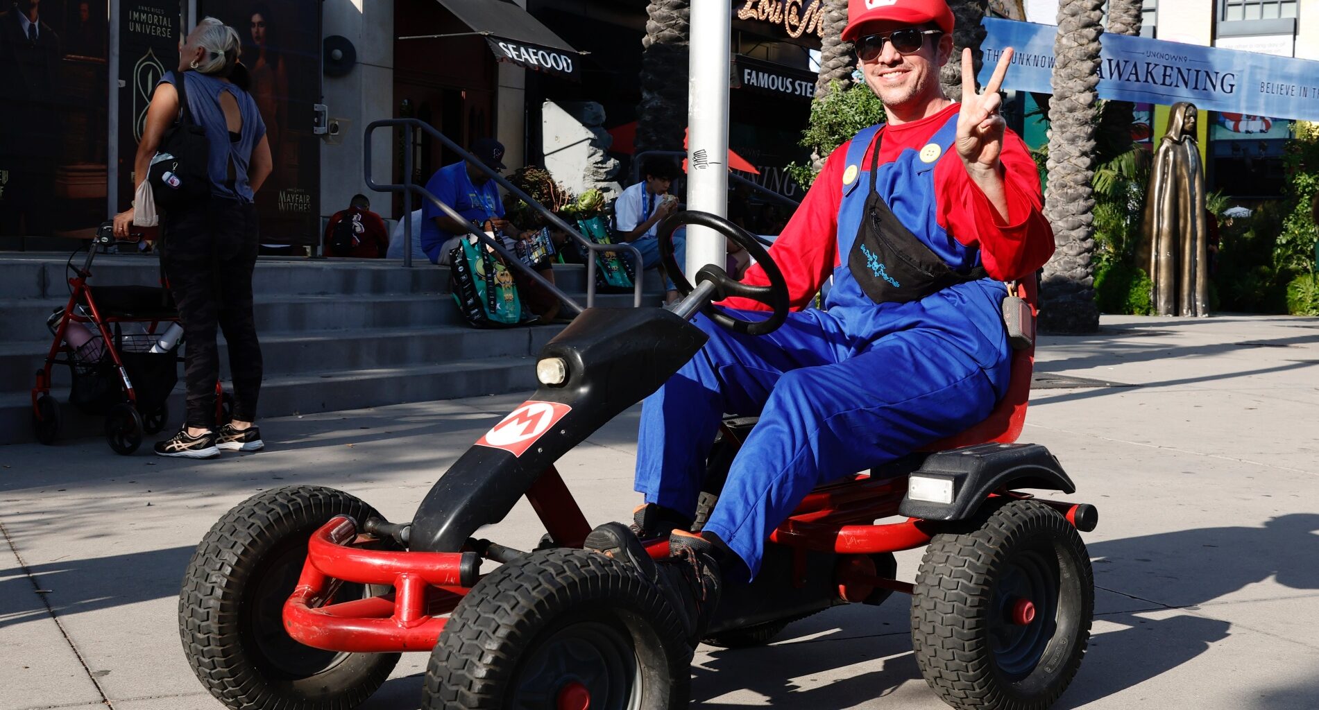 Can YouTube gamify its videos? Two 'Mario Kart' fans pulled it off.