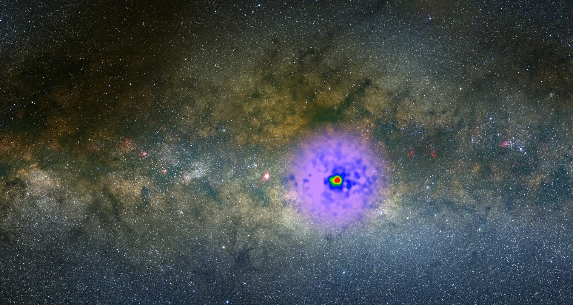 The Milky Way’s weird gamma-ray glow may be dark matter after all