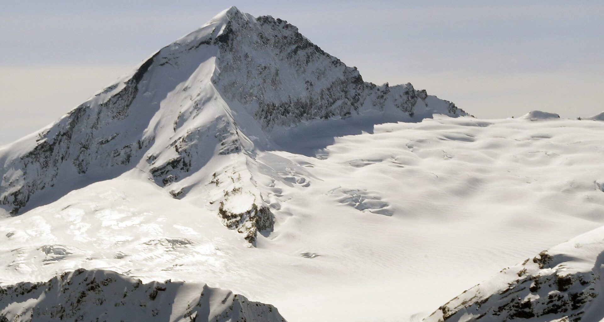 Climber’s heroic three-hour ordeal to raise alarm for stricken companion