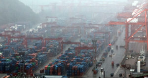 S. Korea's monthly exports hit $100b for 1st time in June