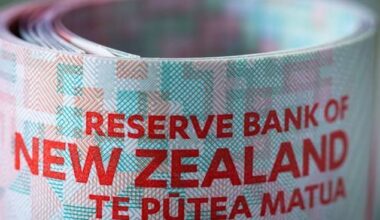 "No need": Kiwibank urges Reserve Bank to hold off on hiking OCR, let economy recover - Newstalk ZB