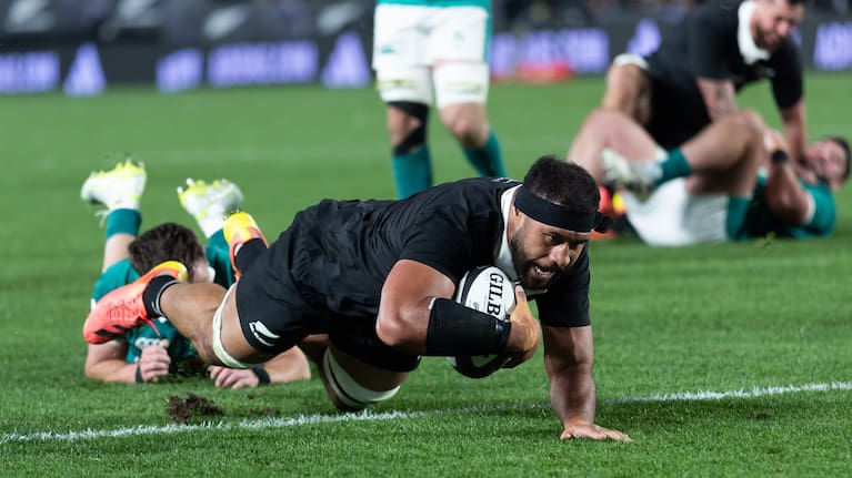 Patrick Tuipulotu scores the All Blacks' first try against Ireland.