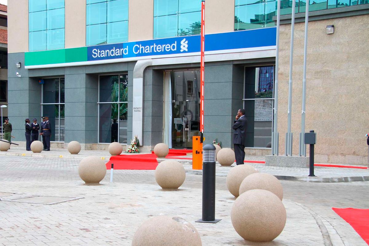 Stanchart Pension blocks review of new claims by ex-staff
