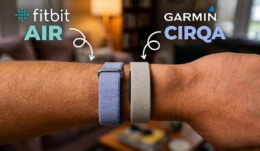 Side by side comparison of Garmin Circa and Fitbit Air trackers.